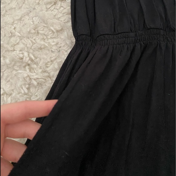 SOLD ON CURTSY - Picture 4 of 4